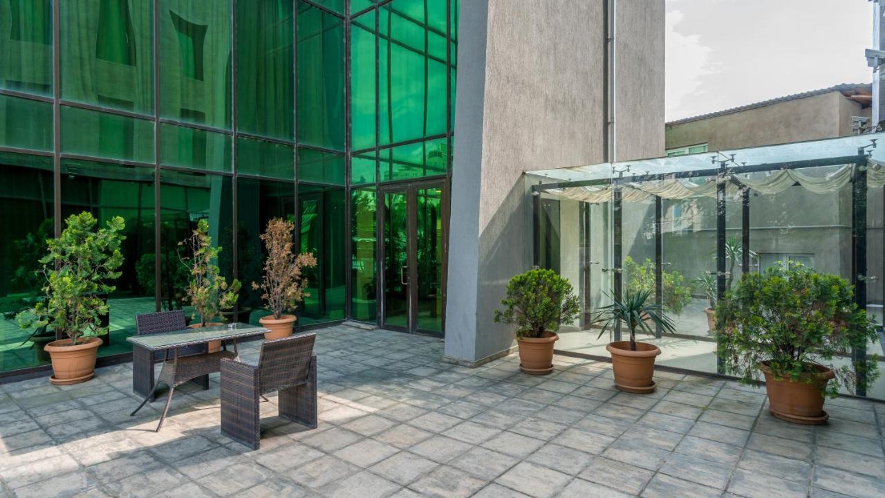 Capitol By Umbrella Hotel Tbilisi Exterior foto